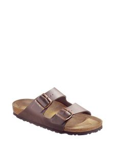 Birkenstock Klapki "Arizona" w kolorze ciemnobrązowym rozmiar: 45. Brązowe klapki Birkenstock, bez wzorów, z otwartym noskiem, bez obcasa. Za 333,81 zł.