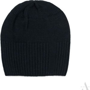 Czapka damska Simple & cozy czarna. Czapki marki Art of Polo. Za 42,47 zł.