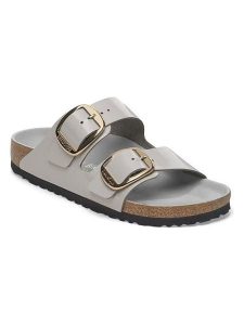 Birkenstock Skórzane klapki "Arizona" w kolorze szarym rozmiar: 37. Szare klapki Birkenstock, bez wzorów, z lakierowanej skóry, z otwartym noskiem, bez obcasa. Za 479,76 zł.
