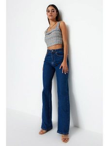 Trendyol Dżinsy - Comfort fit - w kolorze niebieskim rozmiar: 32. Niebieskie jeansy Trendyol, bez wzorów, z podwyższonym stanem. Za 87,81 zł.