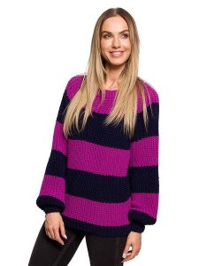 Made of emotion Sweter w kolorze fioletowo-czarnym rozmiar: S/M. Różowe swetry oversize Made Of Emotion, m, bez wzorów, ze splotem, bez ramiączek. Za 66,16 zł.