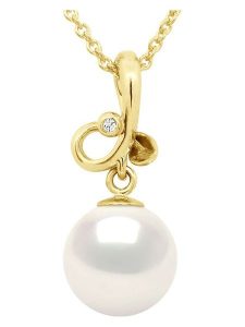 ATELIERS SAINT GERMAIN Złoty naszyjnik z diamentami i perłą - dł. 42 cm rozmiar: onesize. Żółte naszyjniki ATELIERS SAINT GERMAIN, z diamentem, złote. Za 1 383,99 zł.