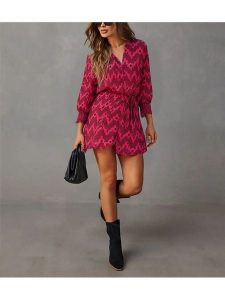 Milan Kiss Sukienka w kolorze czerwonym rozmiar: L. Czerwone sukienki Milan Kiss, na co dzień, l, bez wzorów, bez kołnierzyka, bez ramiączek, mini, proste. Za 152,99 zł.