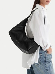 G-Star Raw Torebka EO-LDA8296 Czarny. Czarne torebki klasyczne G-Star Raw, bez wzorów, z materiału, bez dodatków. Za 229,99 zł.