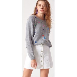 Sweter w kolorze szarym. Szare długie swetry marki Robin, z okrągłym kołnierzem. W wyprzedaży za 109,95 zł.