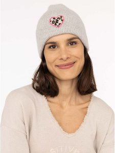 Zwillingsherz Czapka "Leo-Herz" w kolorze beżowym rozmiar: onesize. Brązowe czapki Zwillingsherz, bez wzorów, z materiału. Za 86,99 zł.