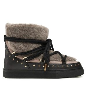 Śniegowce Inuikii. Szare buty zimowe Inuikii, bez obcasa, bez zapięcia. Za 939,99 zł.