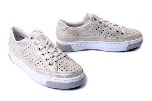 RIEKER L8849-60 beige, półbuty damskie. Szare półbuty Rieker, na lato, bez wzorów, bez obcasa, bez zapięcia. Za 271,92 zł.