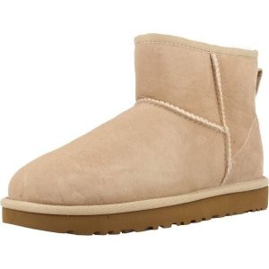 Buty Ugg Australian W Classic Mini Ii Damskie. Brązowe buty zimowe Ugg, bez obcasa, bez zapięcia. Za 809,00 zł.