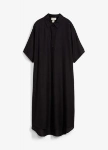 Sukienka koszulowa z delikatnej wiskozy. Czarne sukienki bonprix, bez wzorów, z wiskozy, bez kołnierzyka, bez ramiączek, koszulowe. Za 32,99 zł.