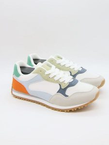 Bellucci Sneakersy w kolorze biało-błękitnym rozmiar: 40. Białe trampki Bellucci, bez wzorów, bez zapięcia. Za 144,95 zł.