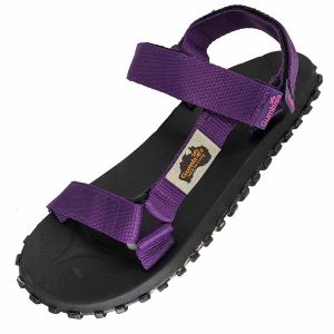 Sandały turystyczne damskie Gumbies Scrambler Sandals. Fioletowe sandały Gumbies, bez wzorów, bez obcasa, bez zapięcia. Za 135,99 zł.