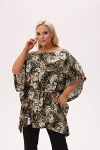 Wiskozowa tunika Soraya z egzotycznym motywem i regulacją w talii PLUS SIZE XXL OVERSIZE. Tuniki Moda Size Plus Iwanek, na spacer, na lato, l, bez wzorów, z satyny, eleganckie, bez kołnierzyka, plus size, bez ramiączek. W wyprzedaży za 169,90 zł.