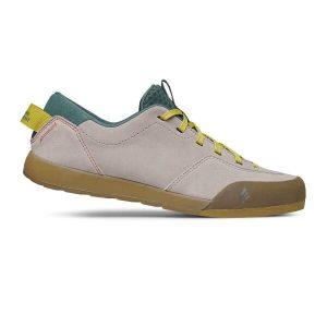 Buty Trekkingowe Damskie Black Diamond Prime. Czerwone buty trekkingowe Black Diamond, bez zapięcia. Za 396,99 zł.
