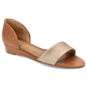 Brązowe Sandały Maciejka Eleganckie Obuwie Damskie. Brązowe sandały Maciejka, bez wzorów, ze skóry, bez obcasa, na obcasie, bez zapięcia. Za 329,00 zł.
