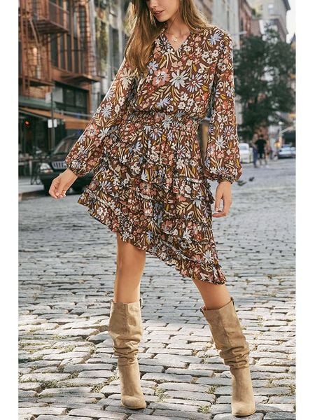 Milan Kiss Sukienka w kolorze brązowym ze wzorem rozmiar: M. Brązowe sukienki Milan Kiss, na co dzień, m, bez wzorów, z asymetrycznym kołnierzem, bez ramiączek, mini, asymetryczne. Za 118,84 zł.
