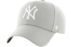 Damska czapka z daszkiem 47 Brand MLB New York Yankees MVP Cap. Szare czapki 47 Brand, bez wzorów, z materiału, sportowe. Za 109,99 zł.