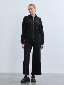 BGN Bluza w kolorze czarnym rozmiar: 36. Czarne bluzy BGN, bez wzorów, bez kaptura. Za 108,99 zł.