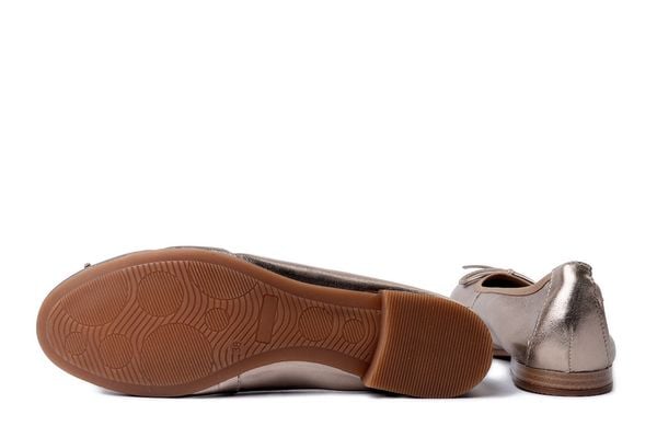 MACIEJKA P6800-25/00-0 złoty, baleriny damskie. Żółte balerinki Maciejka, bez wzorów, ze skóry, bez obcasa, na obcasie, bez zapięcia. Za 199,90 zł.