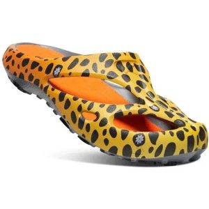 KEEN Shanti klapki damskie multikolor lekkie wygodne. Brązowe klapki Keen, bez wzorów, bez obcasa. Za 267,99 zł.