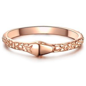 Glanzstücke München Srebrny pierścionek Wezoglowy srebro wysokiej próby różowe złoto Pierścionki 1 ct Damski. Czerwone pierścionki Glanzstücke München, pozłacane. Za 149,99 zł.