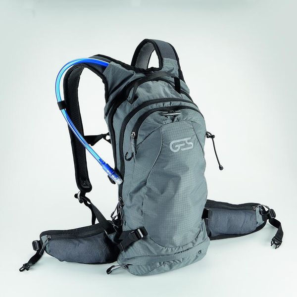 Plecak na wodę z bukłakiem Ges. Szare plecaki GES. Za 322,00 zł.