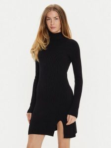 Kontatto Sukienka dzianinowa 3M0135N Czarny Slim Fit. Czarne kombinezony Kontatto, m, bez wzorów, z dzianiny, bez kołnierzyka, bez ramiączek. Za 279,99 zł.