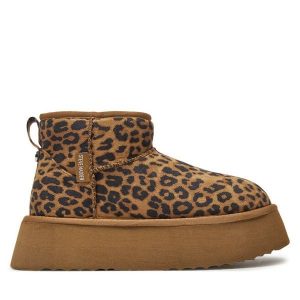 Śniegowce Steve Madden. Brązowe buty zimowe Steve Madden, bez obcasa, bez zapięcia. Za 559,99 zł.