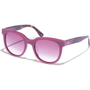Okulary damskie w kolorze fioletowym. Fioletowe okulary przeciwsłoneczne marki Lacoste Sunglasses. W wyprzedaży za 181,95 zł.