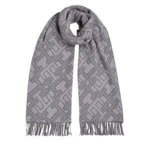 Szalik Tommy Hilfiger. Szare szaliki TOMMY HILFIGER, bez wzorów. Za 389,99 zł.