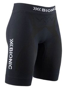 X-Bionic Szorty w kolorze czarnym do biegania rozmiar: M. Czarne spodenki sportowe X BIONIC, m, bez wzorów, z materiału, do biegania. Za 228,38 zł.