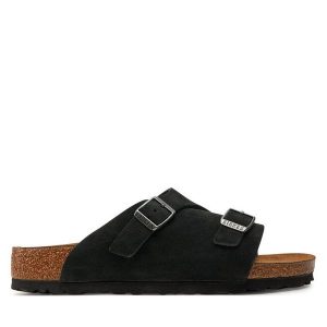 Klapki Birkenstock. Czarne klapki Birkenstock, bez wzorów, bez obcasa. Za 498,99 zł.