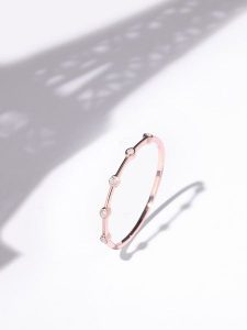 CARATELLI Złoty pierścionek z diamentami rozmiar: 60. Żółte pierścionki CARATELLI, z diamentem, złote. Za 630,99 zł.