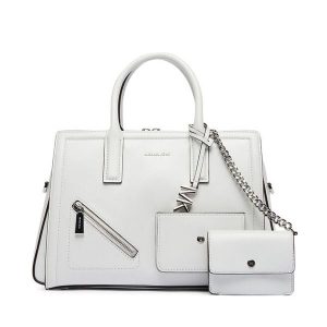 Torebka MICHAEL Michael Kors. Białe kuferki MICHAEL Michael Kors, bez wzorów, bez dodatków. Za 1 729,00 zł.