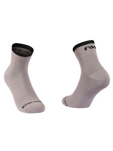 Skarpety rowerowe NORTHWAVE Origin Sock. Szare skarpetki Northwave, bez wzorów. Za 62,99 zł.