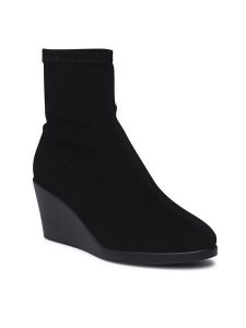 Jenny Fairy Botki WYL3209-1 Czarny. Czarne botki Jenny Fairy, bez wzorów, z materiału, bez obcasa, na koturnie, bez zapięcia. Za 159,99 zł.