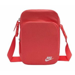 Saszetka na ramię Nike Nk Heritage Crossbody. Czerwone nerki i saszetki Nike, bez wzorów. Za 110,99 zł.