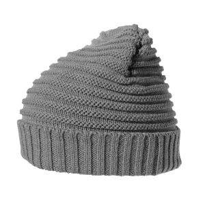 Pleciony Kapelusz. Czarne kapelusze RESULT WINTER ESSENTIALS, bez wzorów, z dzianiny. Za 37,99 zł.