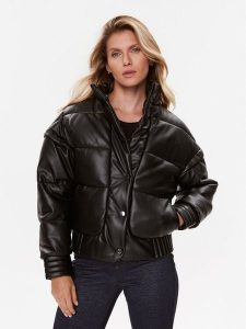 Guess Kurtka zimowa Ivana W3BL12 WFSP0 Czarny Regular Fit. Czarne kurtki Guess, na zimę, l, z aplikacjami, ze skóry, bez kaptura. Za 589,99 zł.