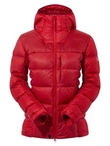 Berghaus Kurtka puchowa "Arete Ultra" w kolorze czerwonym rozmiar: 44. Czerwone kurtki Berghaus, bez wzorów, z puchu, bez kaptura. Za 595,78 zł.