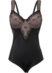 "Body ""minimizer"" na fiszbinach, z poliestru z recyklingu". Czarne body i gorsety bonprix, bez wzorów, z koronki. Za 129,99 zł.