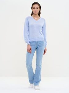 Sweter damski z wiskozy niebieski Simona 400. Niebieskie swetry klasyczne Big Star, l, z jeansu, bez kołnierzyka. W wyprzedaży za 139,99 zł.