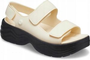 Klapki Dla Dorosłych Crocs Skyline. Brązowe klapki Crocs, bez wzorów, z materiału, bez obcasa. Za 209,99 zł.