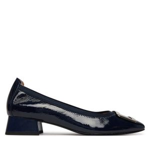 Czółenka Caprice. Niebieskie czółenka Caprice, bez wzorów, bez obcasa, bez zapięcia. Za 379,99 zł.