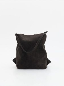 Plecak z imitacji skóry - ciemnoszary. Szare plecaki Reserved. Za 139,99 zł.