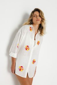 KOSZULA TRINI BIAŁA One size - Flawless. Białe koszule Flawless, s, z aplikacjami, z bawełny, bez kołnierzyka, bez ramiączek. Za 386,00 zł.