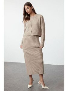 Trendyol 2-częściowy zestaw w kolorze beżowym rozmiar: M. Brązowe kardigany Trendyol. Za 152,26 zł.