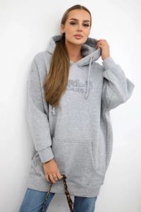 Bluza ocieplana z haftowanym napisem oversize szara. Szare bluzy KESI, l, bez wzorów, z bawełny, bez kaptura. Za 238,37 zł.