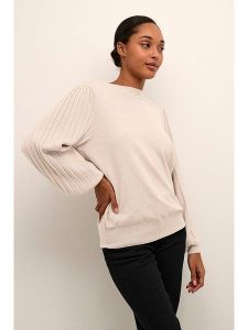 Kaffe Sweter "Alone" w kolorze beżowym rozmiar: M. Brązowe swetry oversize Kaffe, m, bez wzorów, bez ramiączek. Za 113,63 zł.