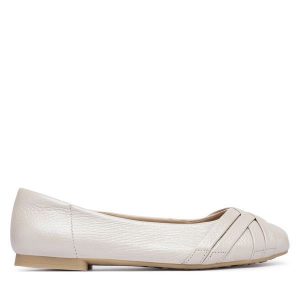 Baleriny Caprice. Białe balerinki Caprice, bez wzorów, bez obcasa, bez zapięcia. Za 439,99 zł.